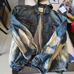Men's Old Navy Denim Jacket Size Large - $19