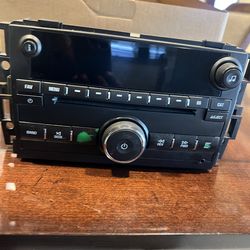 10 11 12 13 GMC SIERRA 1500 Radio Receiver CD Player