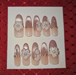 Press-On Nails | X-Long Oval | Light Pink Cateye Tip w/ White 3D Flowers & Bling (#7)