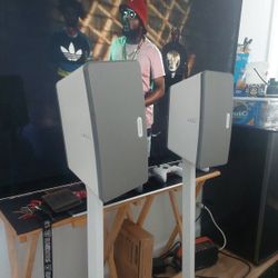 Sonos 3.. W /Stands.. $50..obo..