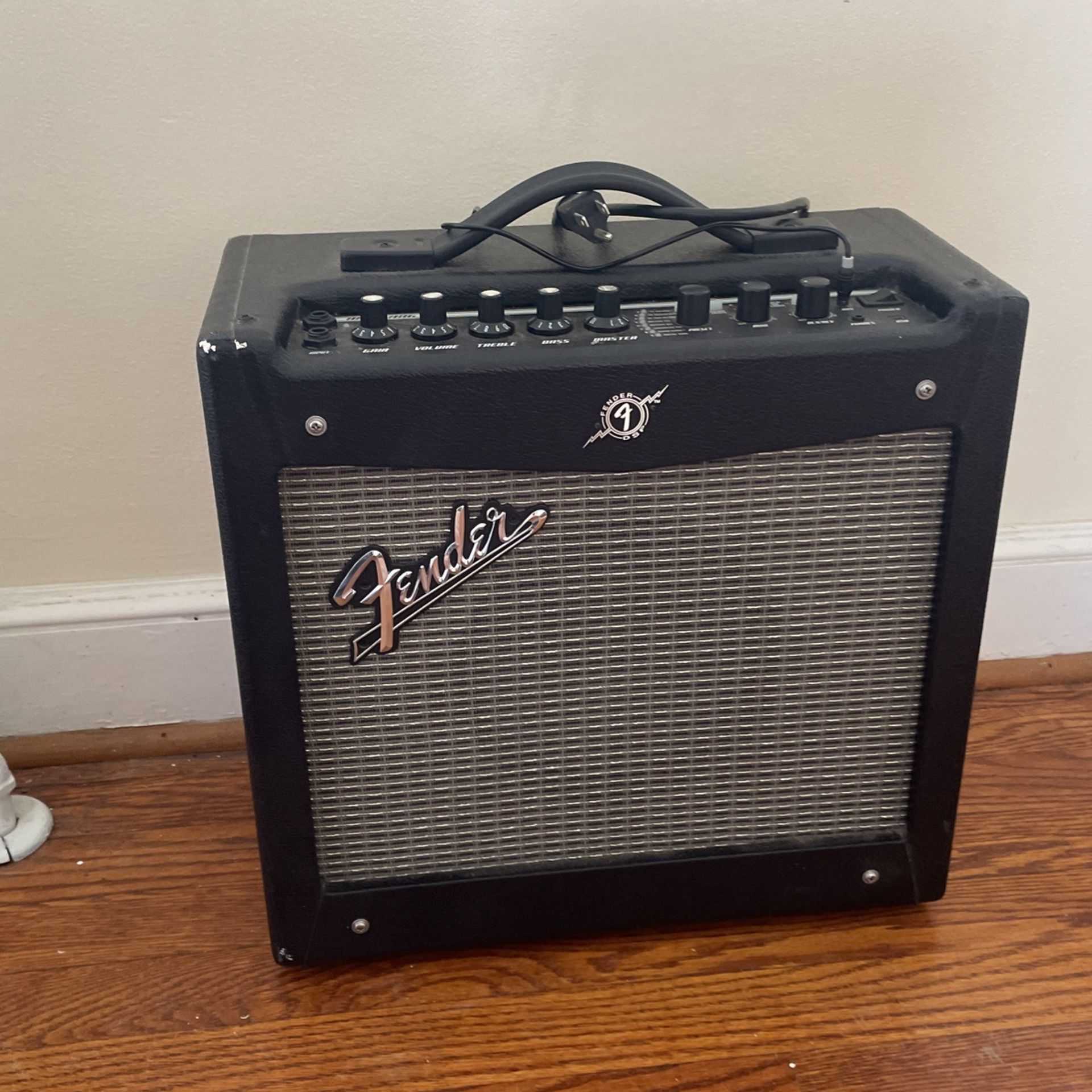 Guitar / Aux Amp