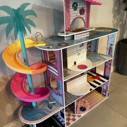 LOL Dollhouse