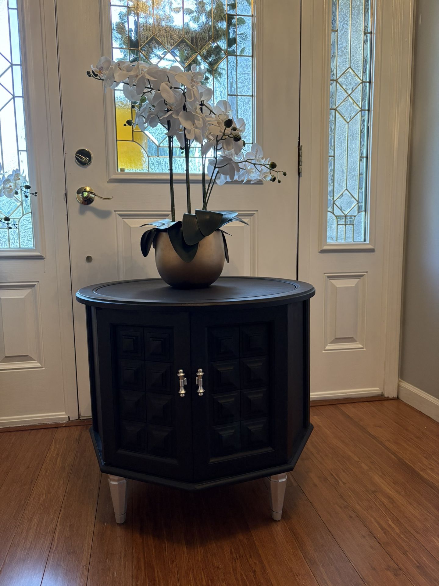 Accent Table Black And Silver