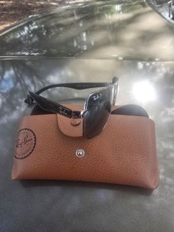 Rayban. Rb3483  gunmetal glasses with polarized lensee