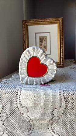 Vintage Teleflora Valentine planter.