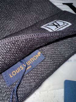 WINTER LV Beanie! (SEND UR BEST OFFER!)