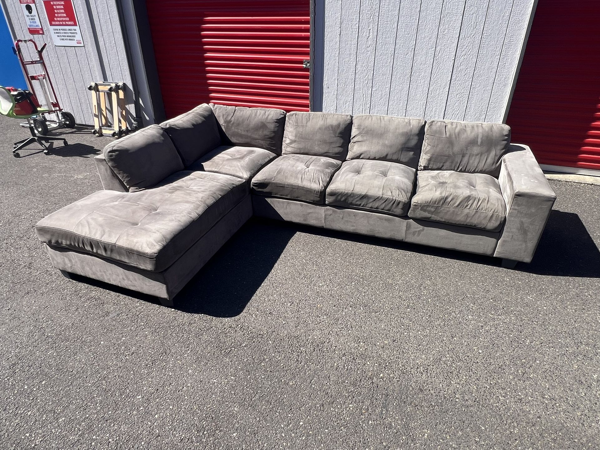 *FREE DELIVERY* Green Sectional Sofa