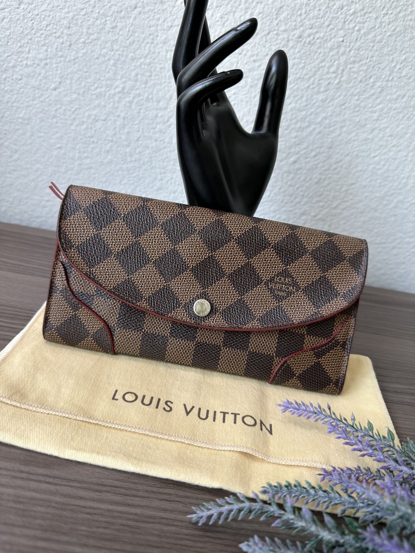 Louis Vuitton Caisa Wallet