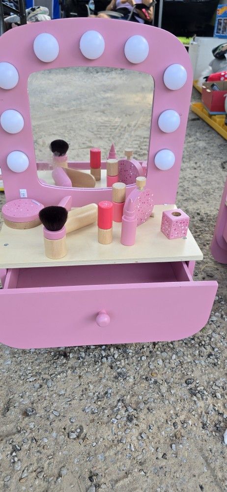 Kids Toy Vanity 