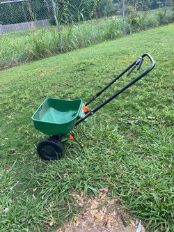 Scotts Turf Builder Edgeguard Mini