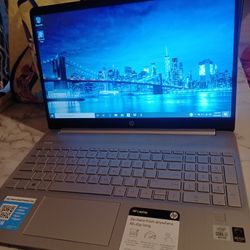 HP Pavilion 15.6" 😎 Quad Core i7 10th Gen