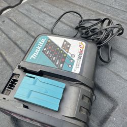 Makita Charger