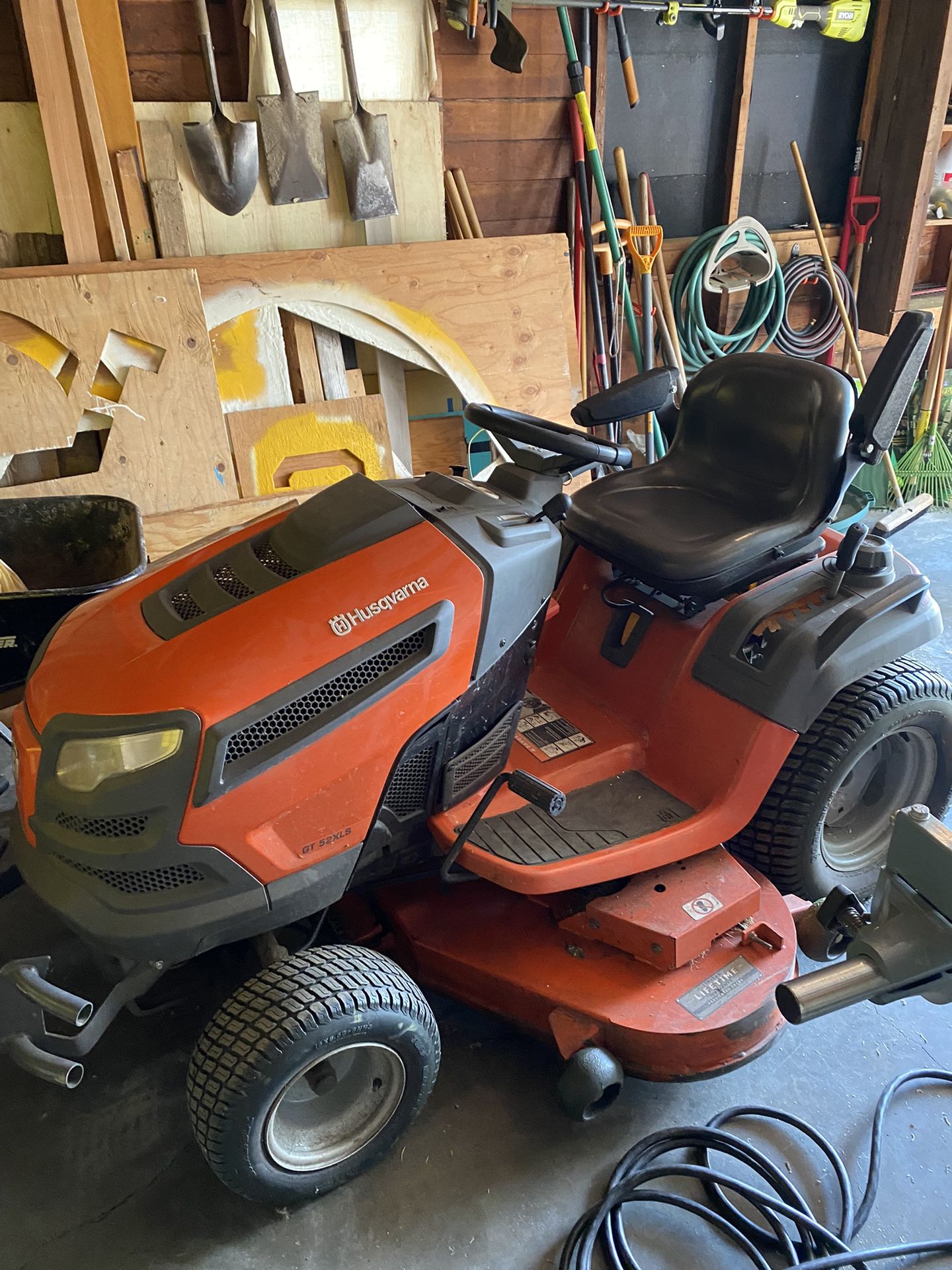 2012 GT52XLS Husqvarna Riding Lawnmower for Sale in Edgewood, WA OfferUp