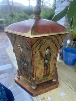 Metal Tall Design Containers
