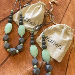 2 Pcs Stilnati Silicone Teething Necklace Nursing Necklace Organic Food Grade Silicone Brand New 