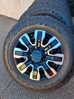 2026 OEM ORIGINAL TAKEOFFS GMC SIERRA DENALI ULTIMATE 20 INCH TIRES GOODYEAR ALL-TERRAIN 75 % $ 995 FIRM.