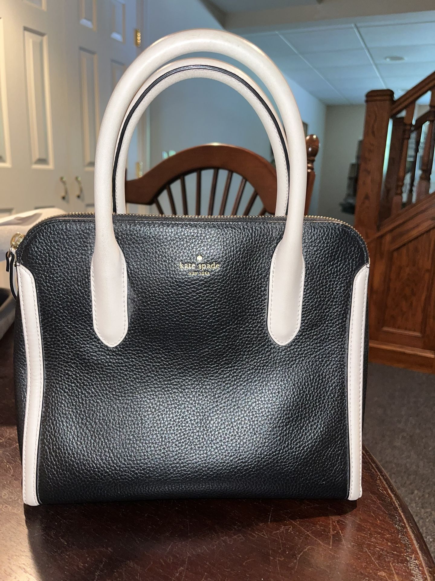 Like New Kate Spade Duncan Caroline Lane Bag, Black & Cream