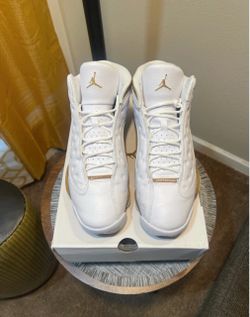 JORDANS ….. Nike  sz 11