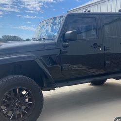 2011 Custom Jeep Wrangler Rubicon Unlimited