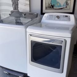 Samsung washer and dryer set. Excellent working condition.