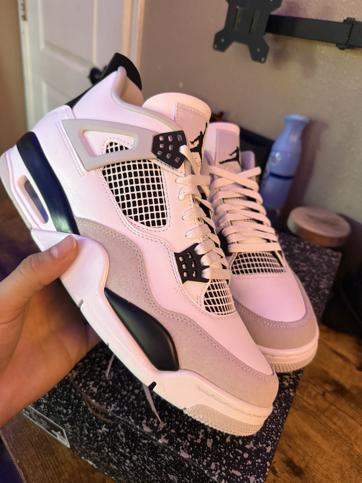 Jordan 4’s
