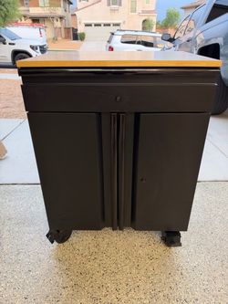Husky Mobile work bench with wood top