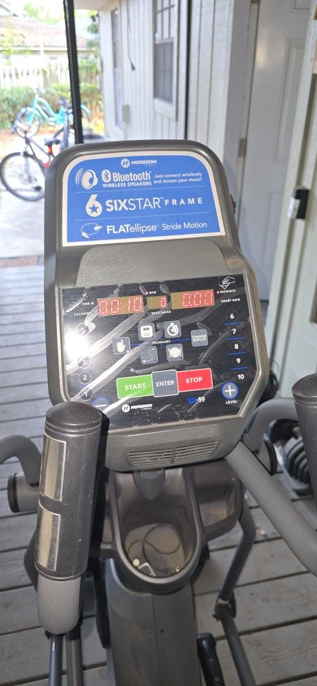 Elliptical (Horizion Fitness)