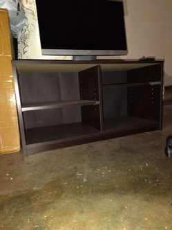 Entertainment center