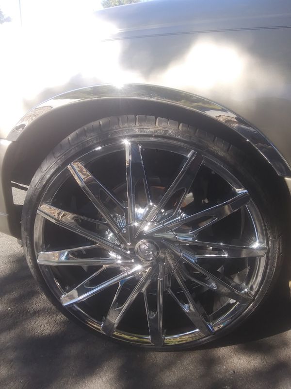 22in VCT 86 chrome rims and tires..less than 100 miles for Sale in