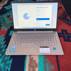 HP Laptop 15-dy2044nr 