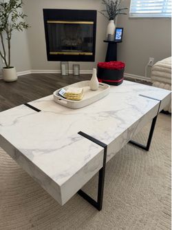 Marble design coffee table