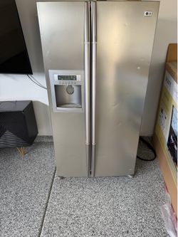 Refrigerator