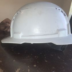 Milwaukee Hard Hat 