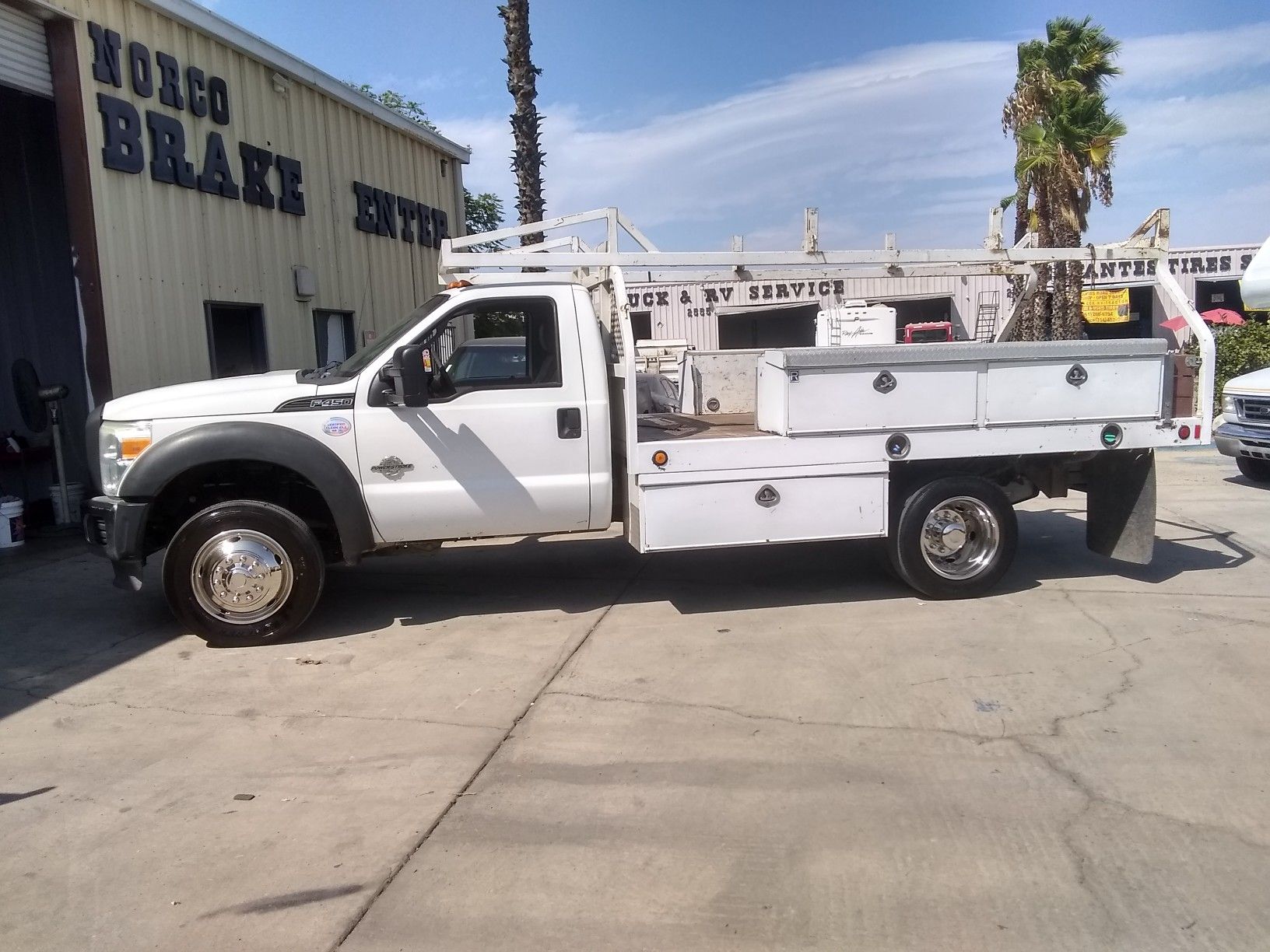 2012 f450 6.7 diesel contractor bed