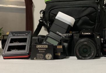 PANASONIC LUMIX G7 4/3 Mirrorless Camera With EXTRAS