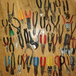 Lot Of Pliers,Snips,Wire Stripper,PVC Cutters 42 Pairs