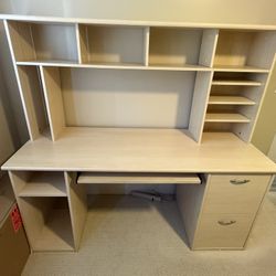 Free Desk - Must Pick Up ASAP