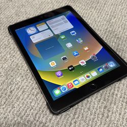 Apple iPad Pro 9.7” First Generation