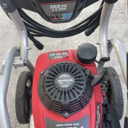 Honda Pressure Washer Pressure Cleaner 3100 Psi And 2.5 Gpm  Works Perfect For Your Business 