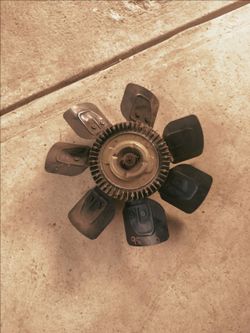 Fan clutch for Chevy S10 4 cylinder