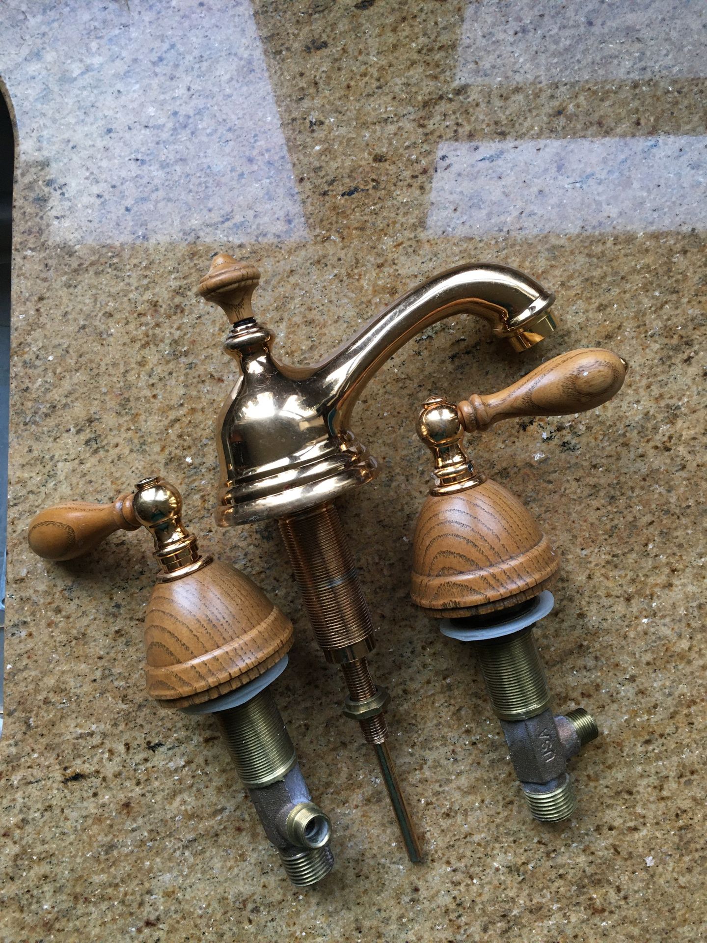 Nice rose gold wood finish new faucet set