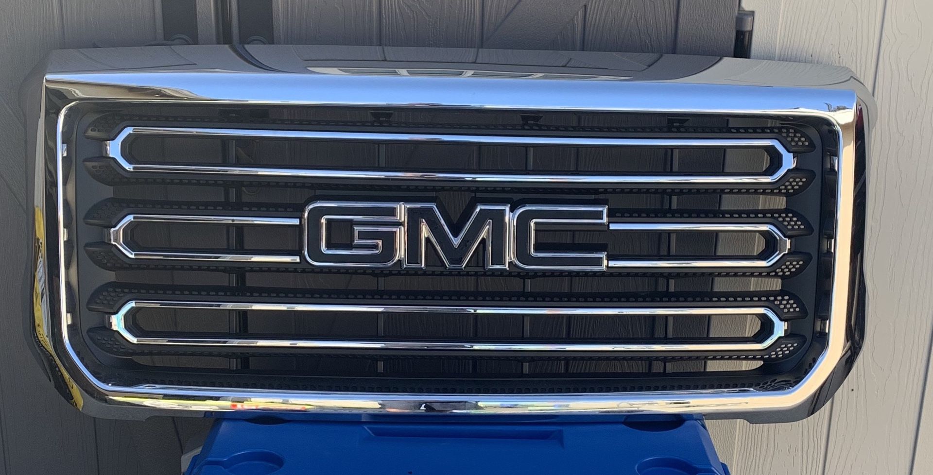 Gmc grille