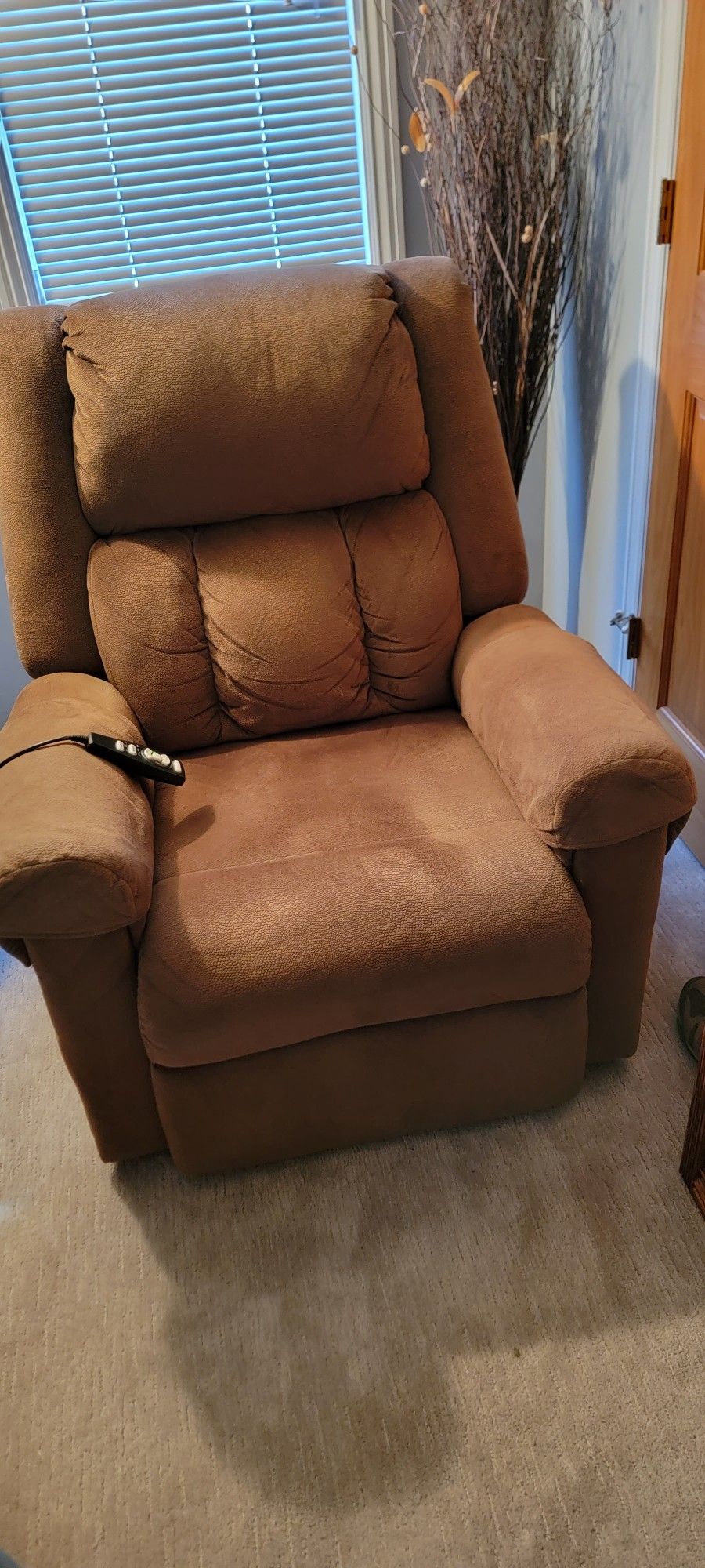 Power Lifting Recliner