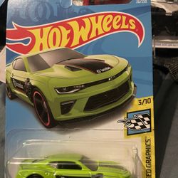 18 Camaro Chevrolet Green Hot Wheels New