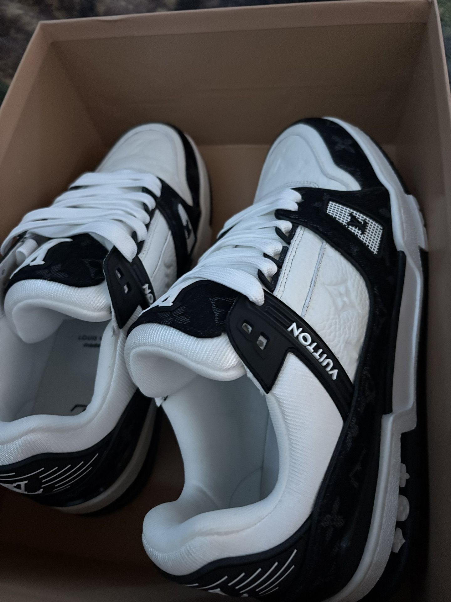 louis vuitton trainer sneaker