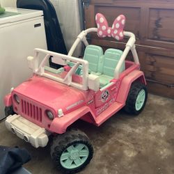 Minnie Mouse Power Wheel