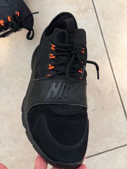New men Nike free Ace leather size 10 , first person that brings $40 firm , Costa Mesa