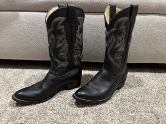 COWBOY BOOTS!!! LIKE NEW!!!