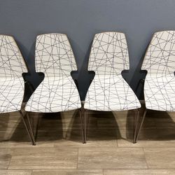 Vilma’r dining Chairs 