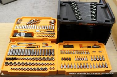 GearWrench 1/4 in. and 3/8 in. Drive 90-Tooth Standard and Deep SAE/Metric Mechanics Tool Set in 3-Drawer Storage Box (232-Piece)